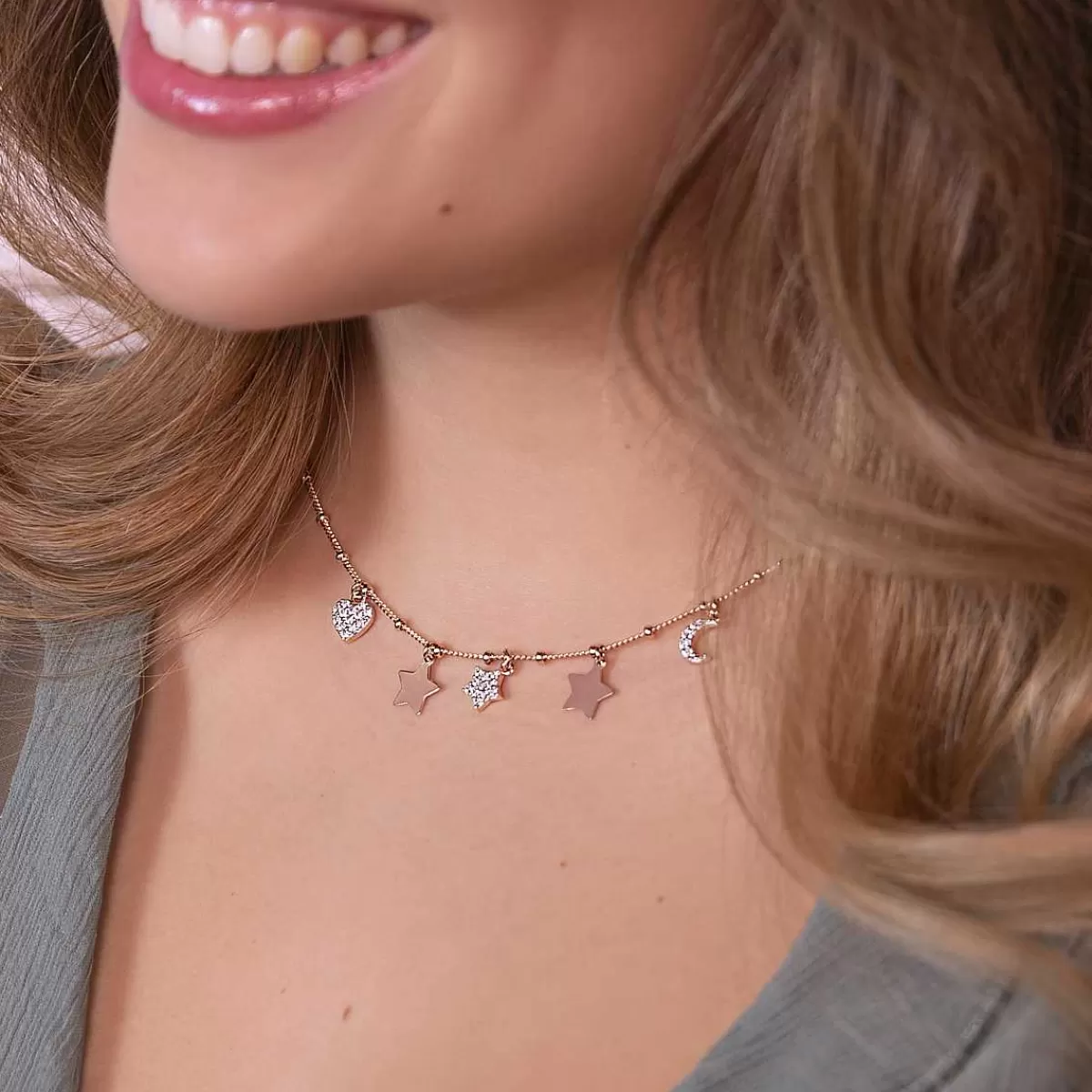 Clearance Collana Con Charms Golden Rose E Pave Di Cubic Zirconia Collane
