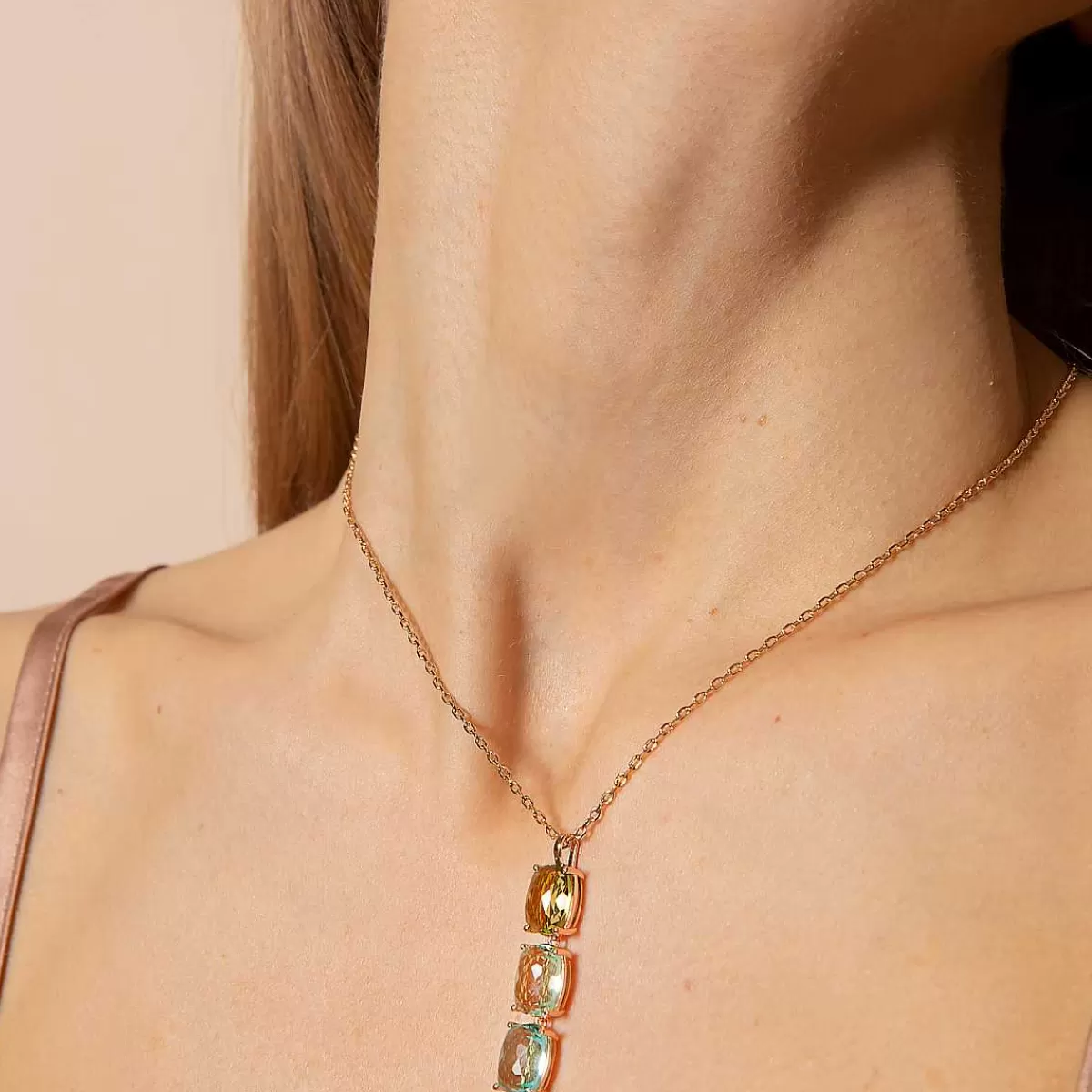 Cheap Collana Con Gemme Prisma Verde E Blu Taglio Mosaico Collane