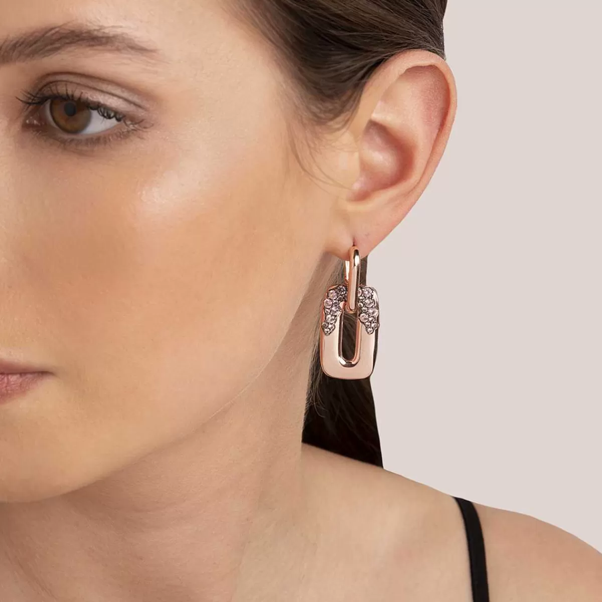 Discount Orecchini Pendenti Ovali Con Dettaglio Pave Orecchini